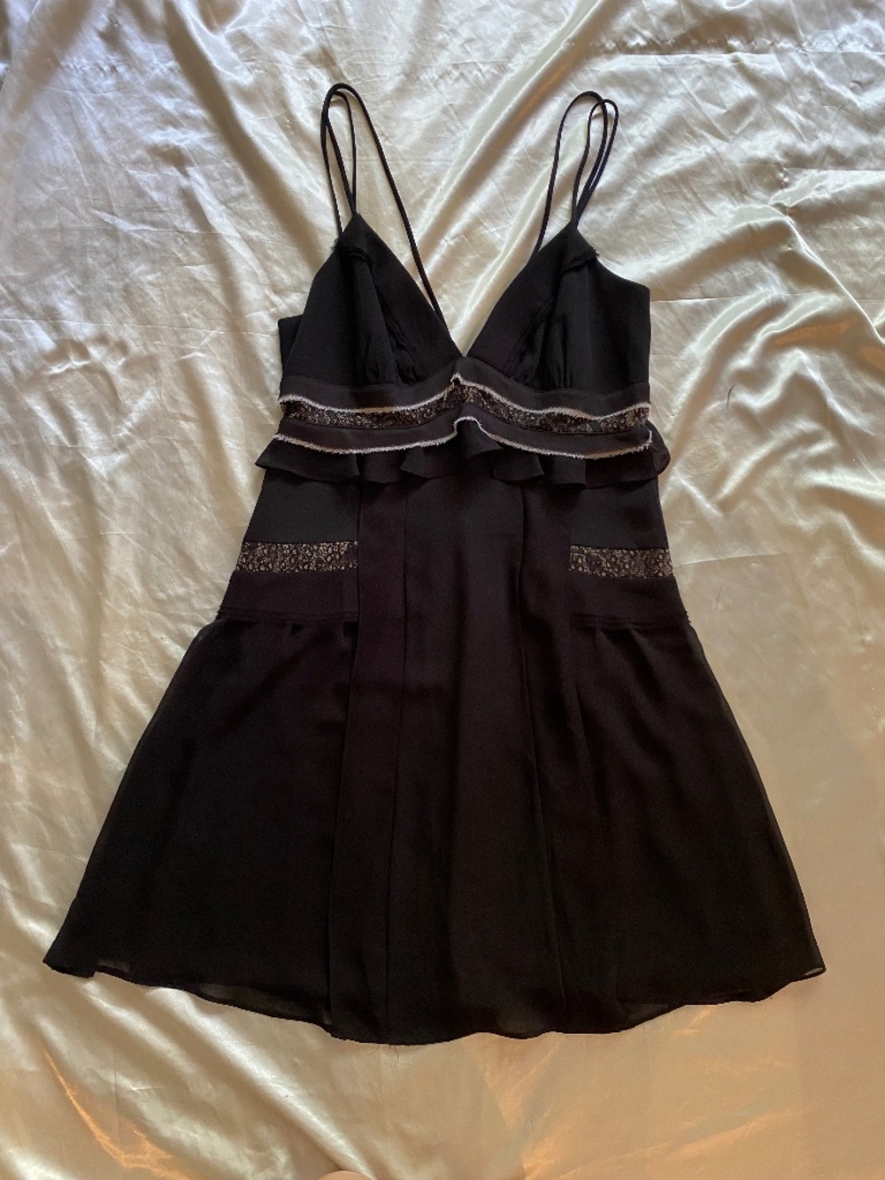 Vintage y2k BCBG Black Ruffle Lace Babydoll Mini Fairy Whimsygoth Party Small